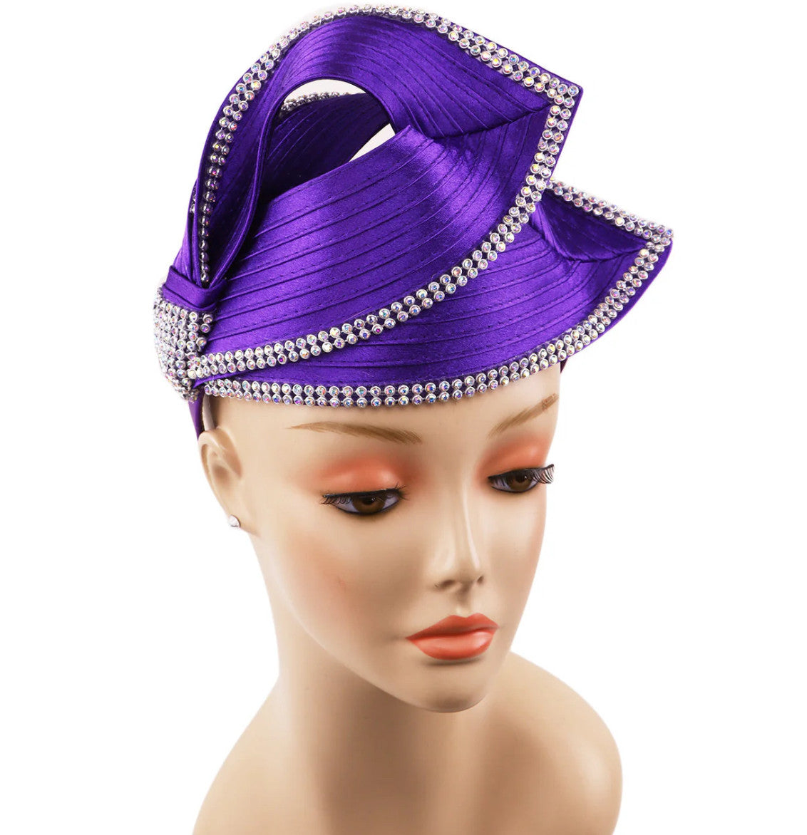 This leaf petal fascinator is available in red, purple, black and royal blue.